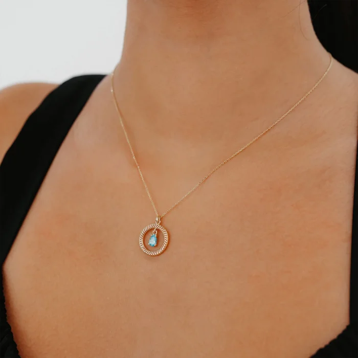 Turkuaz Taşlı Oval Çerçeve Altın Kolye AAKLY057