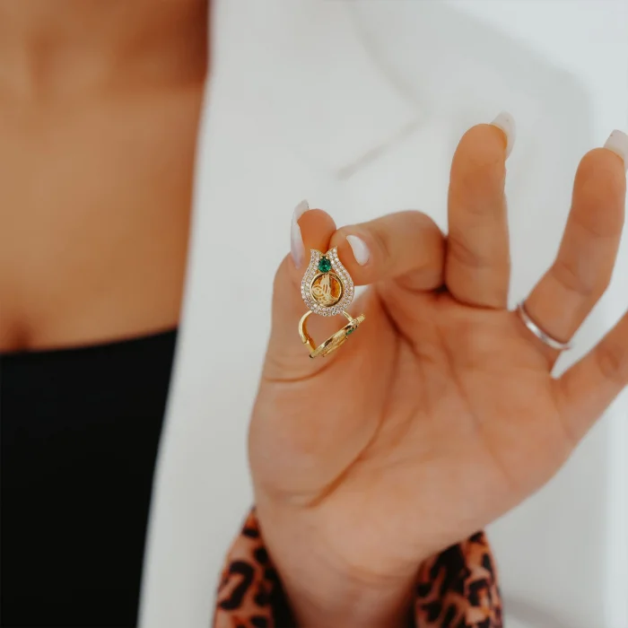 Zümrüt Taş Tuğralı Altın Küpe AAKPE091