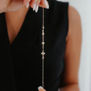 Ataç Zincir Yonca Detay Şans Altın Bileklik AABLK011