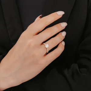 Oval Kesim Tektaş Altın Yüzük AAYZK051