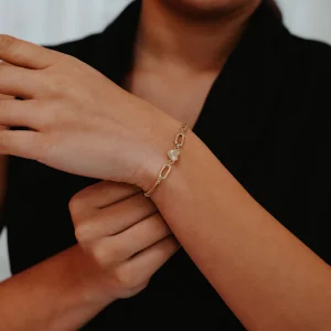 Kendinden Desenli Kalp Altın Bileklik AABLK018