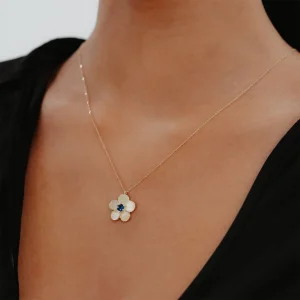 Mavi Taş Detay Çiçek Altın Kolye AAKLY099