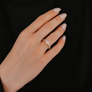 Minimal Taşlı Üçlü Baget Altın Yüzük AAYZK071