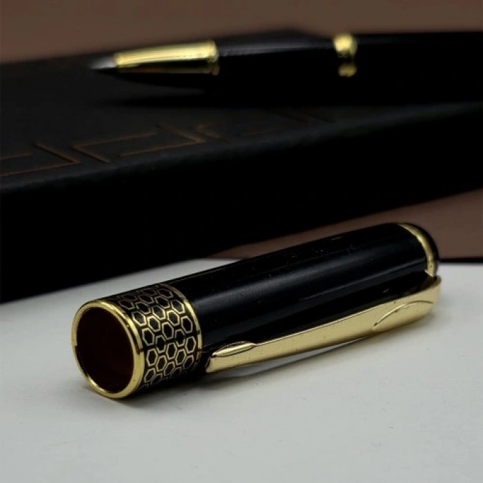 Hubrendy Emin  Gold İşlemeli Siyah Metal Roller Kalem