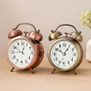 Hubrendy Tedarik Metal Masa Çalar Saat - Pilli Işıklı 8 cm