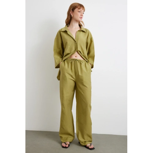 Arka Cepli Salaş Pantolon Yeşil