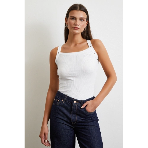 Arkası Çapraz Bağlamalı Top Beyaz