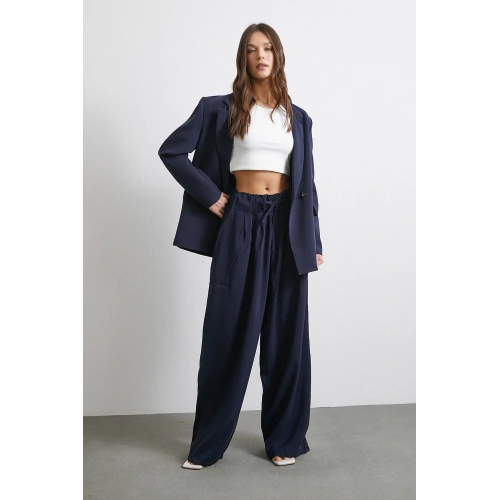 Beli Büzgülü Geniş Paça Rahat Pantolon Lacivert