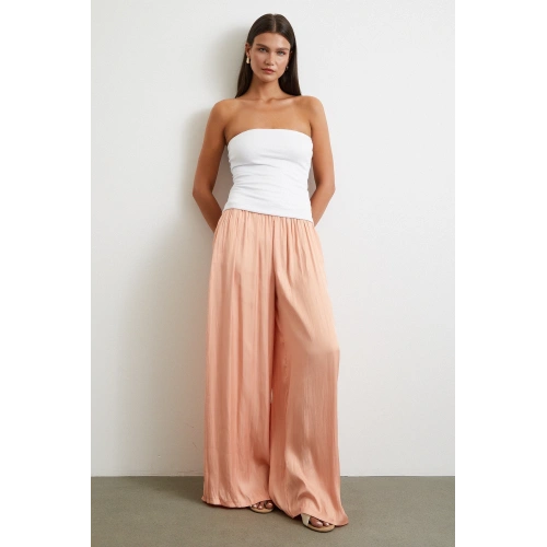 Beli Lastikli Geniş Paça Büzgülü Pantolon Pudra