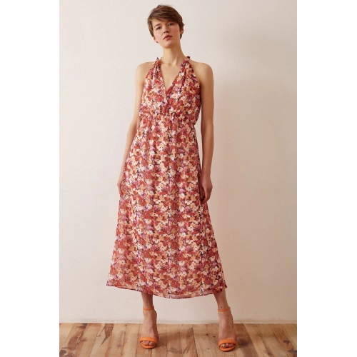 Çiçek Desenli Askılı Elbise Krem