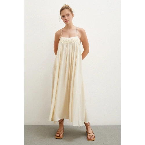 Dantel Detaylı Askılı Salaş Elbise Krem