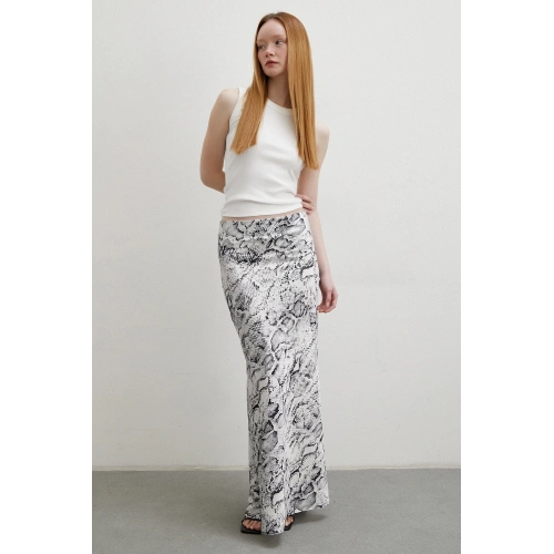Desenli Maxi Verev Etek Beyaz