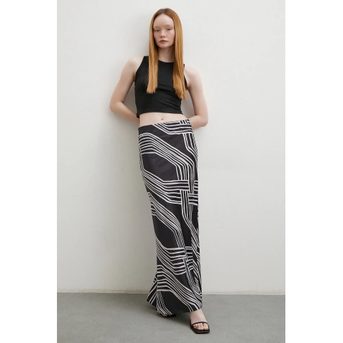 Desenli Maxi Verev Etek Siyah