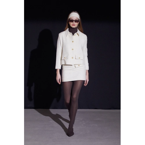 Düğmeli Simli Ceket Beyaz