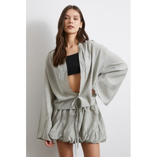 Geniş Kol Önden Bağlamalı Bluz Taş