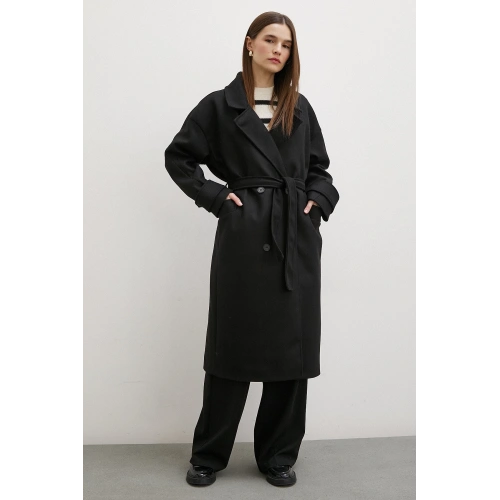 Kol Detaylı Robalı Kaşe Kaban Siyah