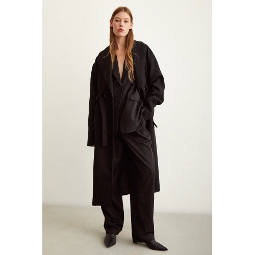 Kuşaklı Şal Yaka Kaban Siyah