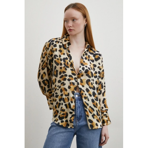 Leopar Desenli V Yaka Gömlek Bej