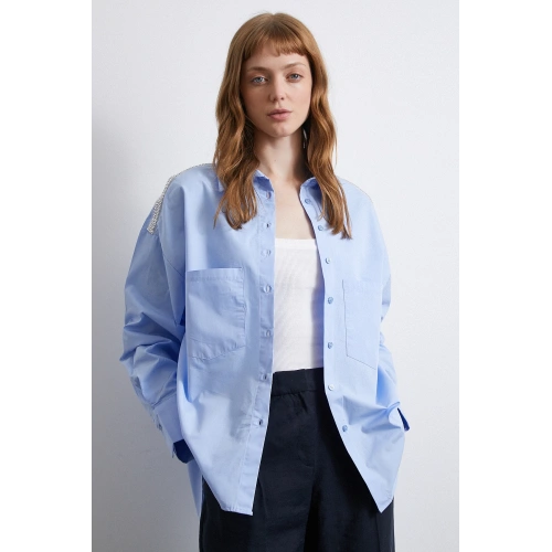 Omuzda Boncuk Detaylı  Oversize Gömlek Mavi