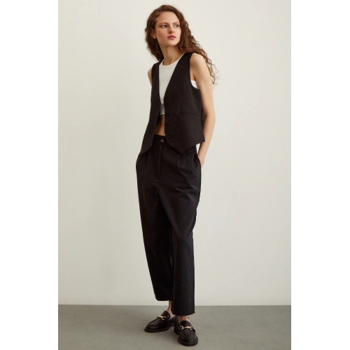 Önü Çift Pileli Pantolon Siyah