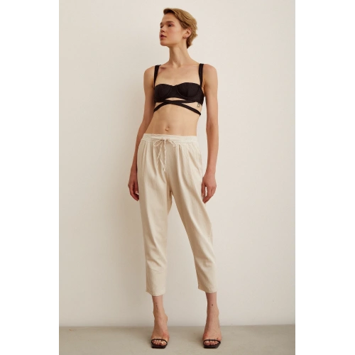 Örgü Kemerli Pantolon Bej