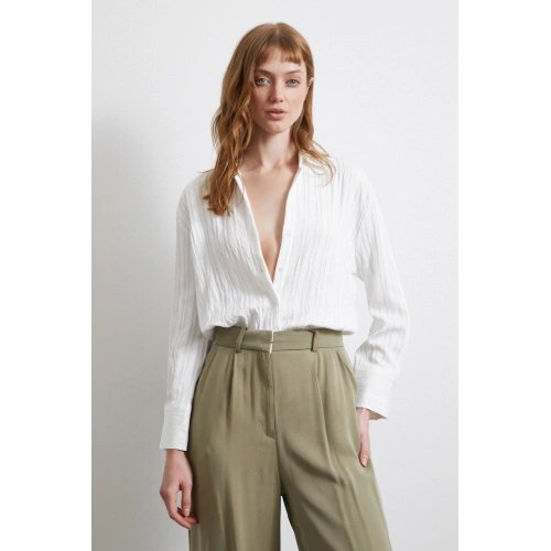 Şerit Dokulu Gömlek Beyaz