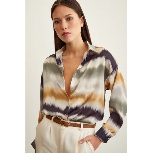 Sulu Boya Desenli Gömlek Haki