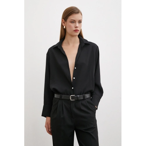 V Yaka Klasik Gömlek Siyah