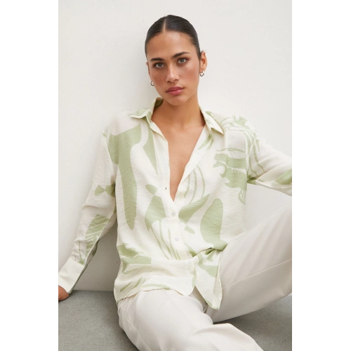 V Yaka Modal  Gömlek Yeşil