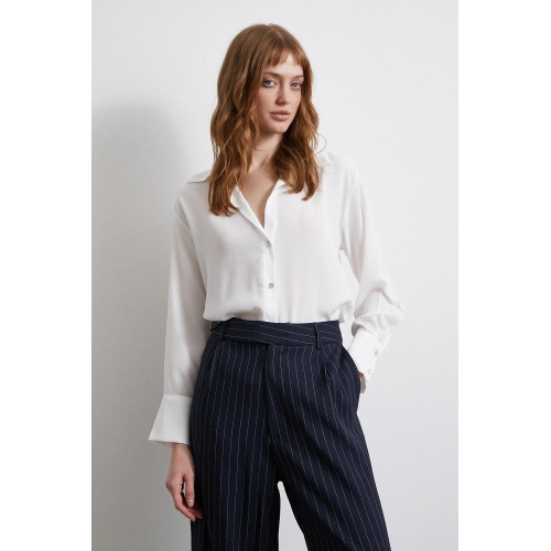 V Yaka Saten Gömlek Ekru