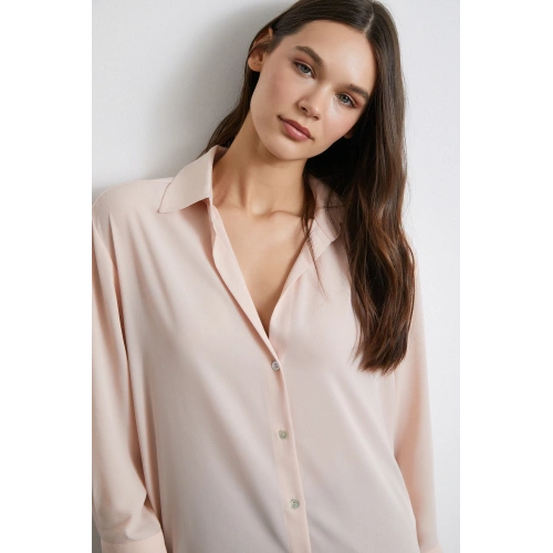 V Yaka Şifon Gömlek Pudra