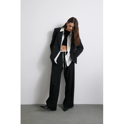 Yanı Fermuarlı Garnili Pantolon Siyah