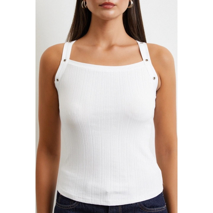 Arkası Çapraz Bağlamalı Top Beyaz