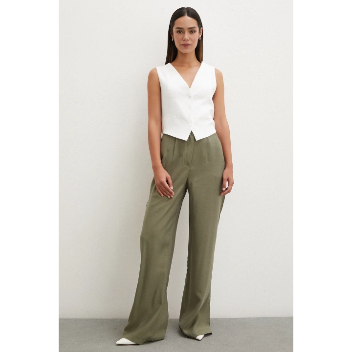 Arkası Çarpraz Yelek Beyaz