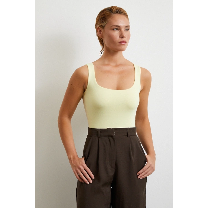 Askılı Basic Top Sarı