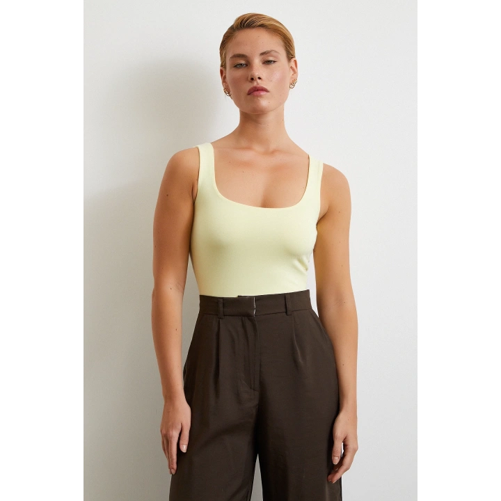 Askılı Basic Top Sarı