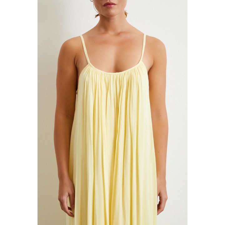 Askılı Piliseli Geniş Elbise Sarı