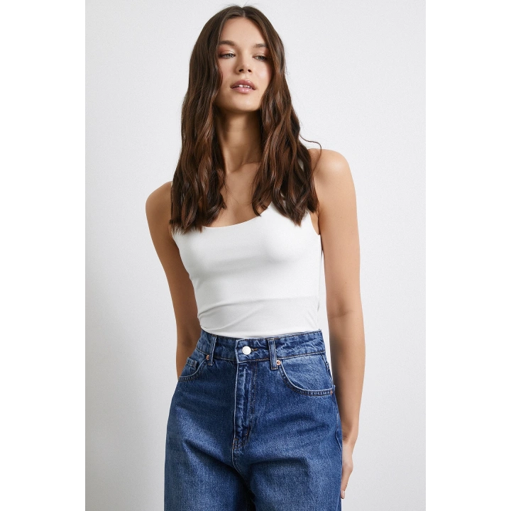 Astarlı Atlet Beyaz