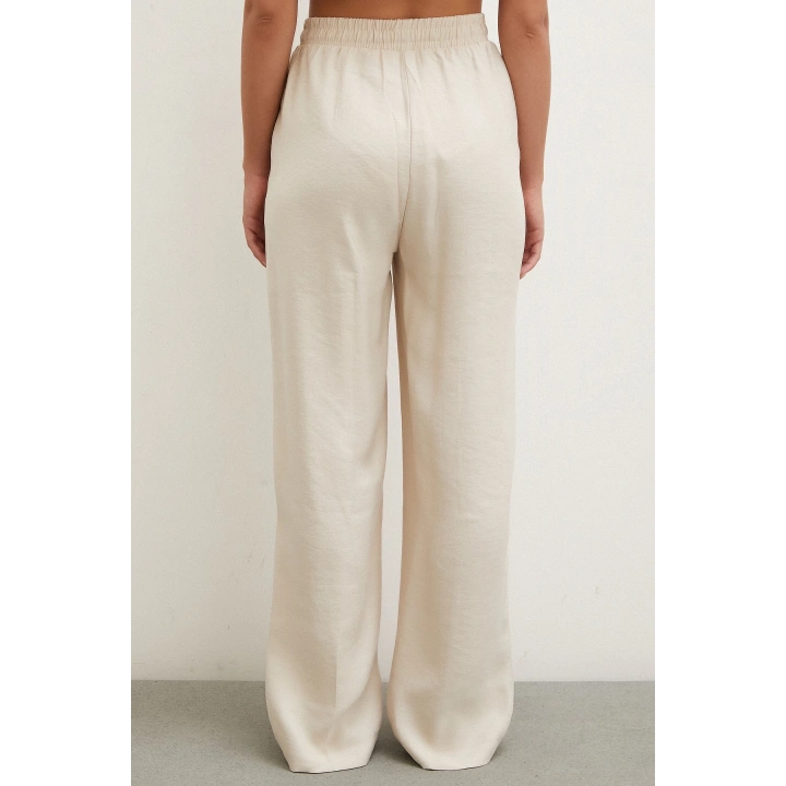 Belden Bağlamalı Pantolon Bej