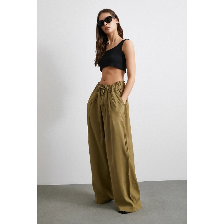 Beli Büzgülü Geniş Paça Rahat Pantolon Yeşil
