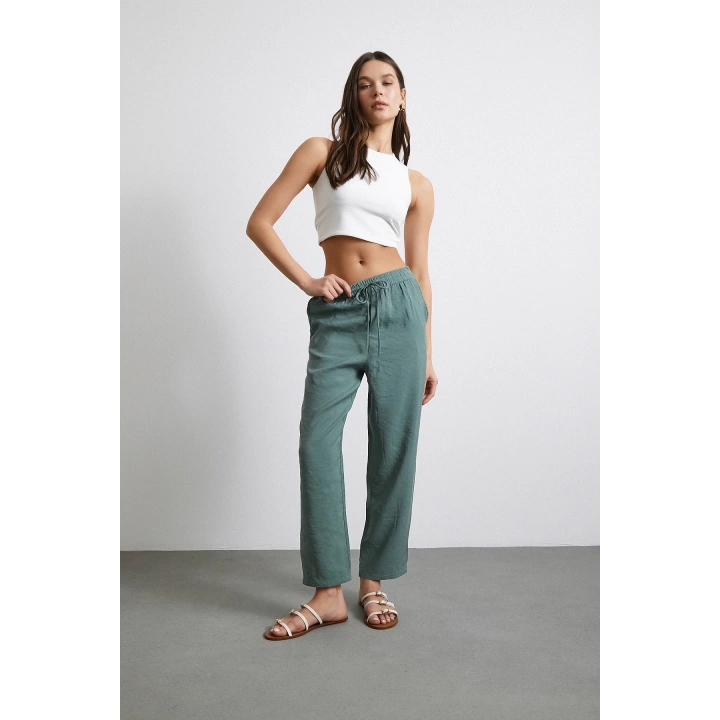 Beli Lastikli Arkası Cepli Rahat Pantolon Haki