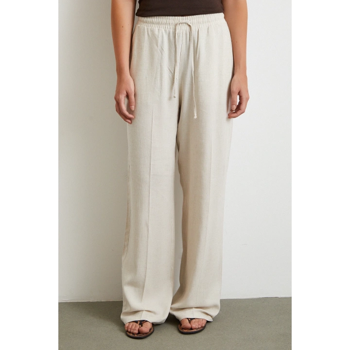 Beli Lastikli Boru Paça Pantolon Bej