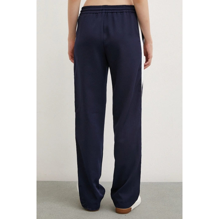 Beli Lastikli İki Şeritli Pantolon Lacivert