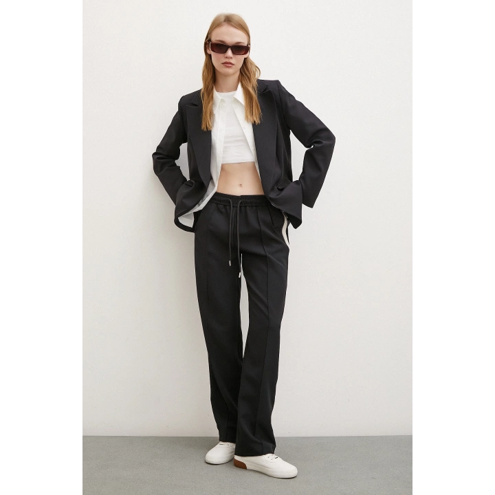 Beli Lastikli Şeritli Pantolon Siyah