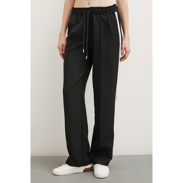 Beli Lastikli Şeritli Pantolon Siyah