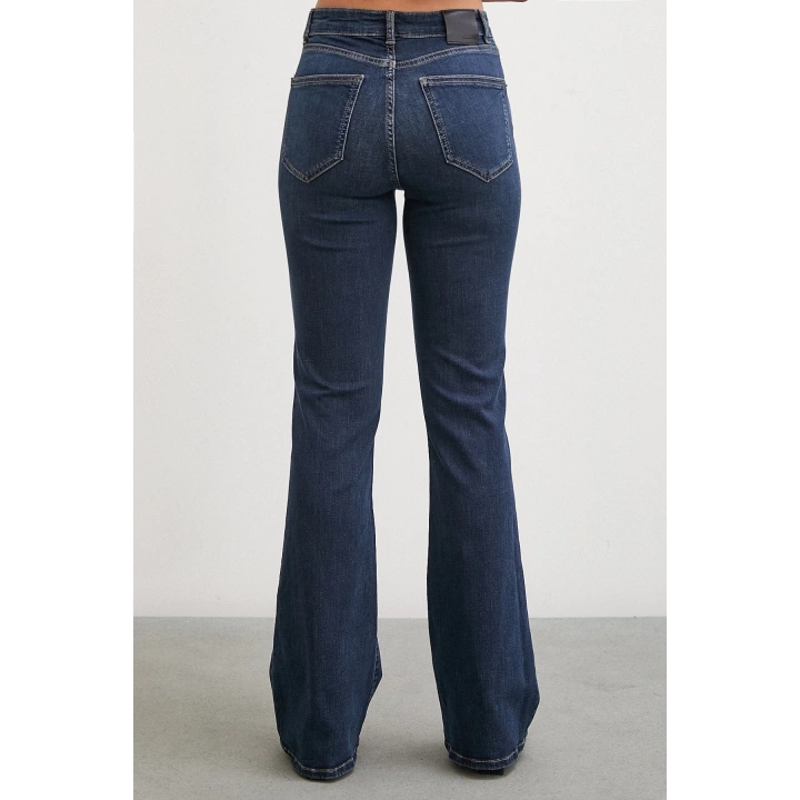 Beş Cepli Yüksel Bel İspanyol Paça Jean Lacivert