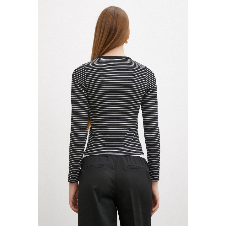Bisiklet Yaka Çizgili Bluz Siyah