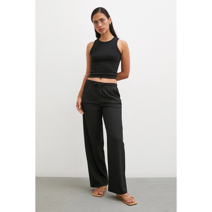 Bol Paça Lastikli Pantolon Siyah