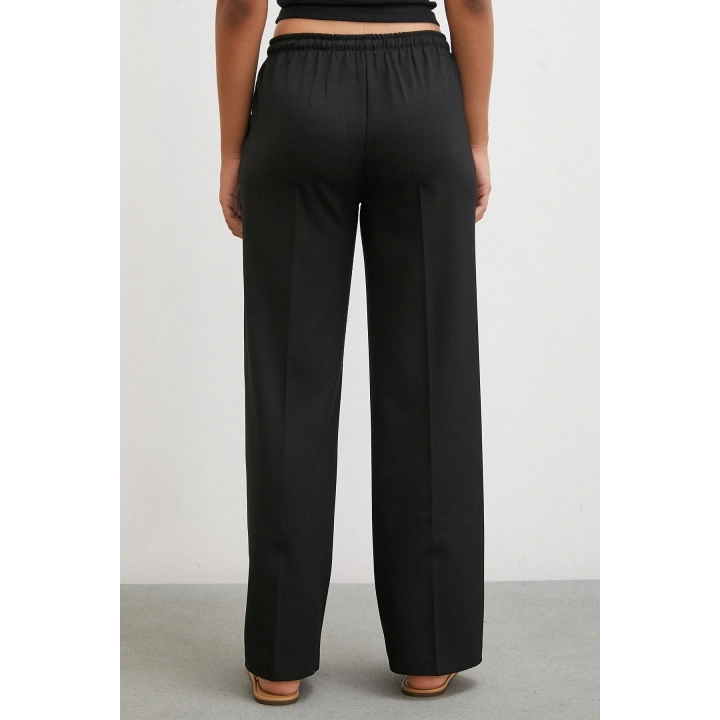 Bol Paça Lastikli Pantolon Siyah