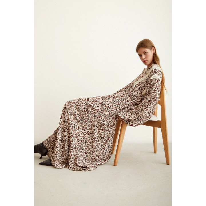 Brode Dantelli Elbise Bej